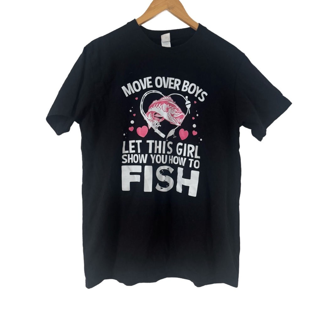 Women's Black and Pink Graphic Fishing Tee Size Large